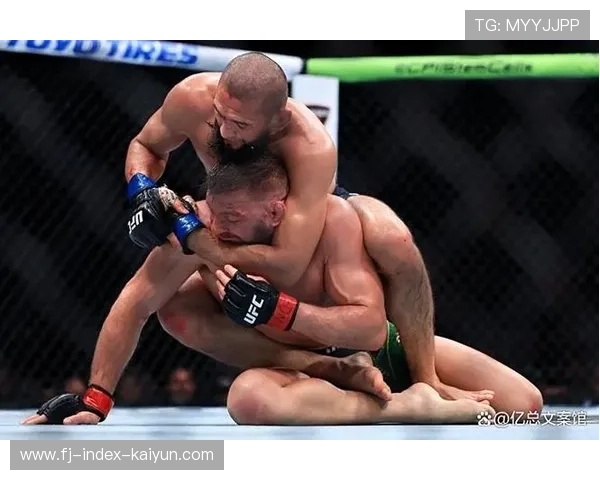 奇马耶夫碾压性胜杜普莱西斯，中量级改朝换代