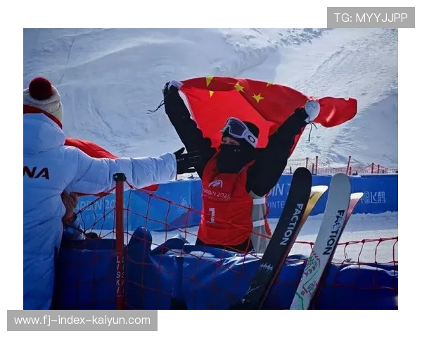 中国选手刘梦婷韩林杉晋级自由式滑雪大跳台决赛，男子选手遗憾止步