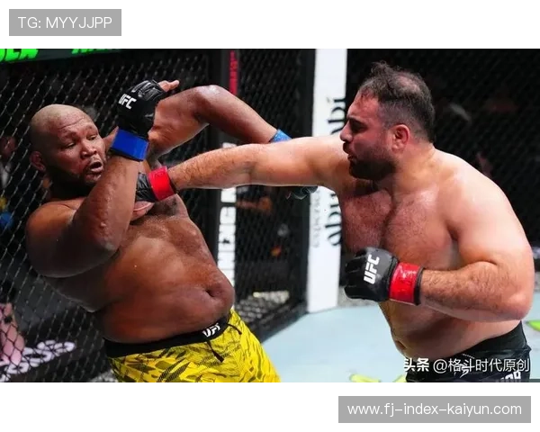 从舞王到社死：克里斯·巴内特的短裤掉落事件与格斗的真实魅力