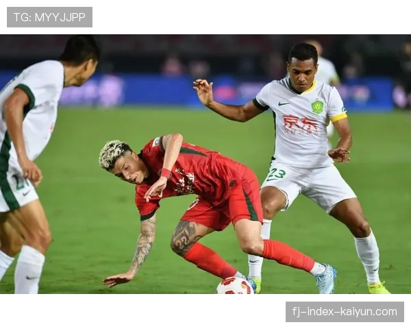 数据分析:2026赛季中超首月传球成功率与比赛净时间,较去年同期均有小幅提升。